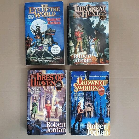 Robert Jordan Paperback Lot of 4 - Books 1,2,5,7 Mass Market Wheel Of Time - Picture 1 of 9